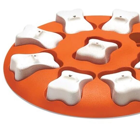 Outward hound Dog Smart Hide, Seek & Treat! skill level 1 puzzle - Picture 3 of 13